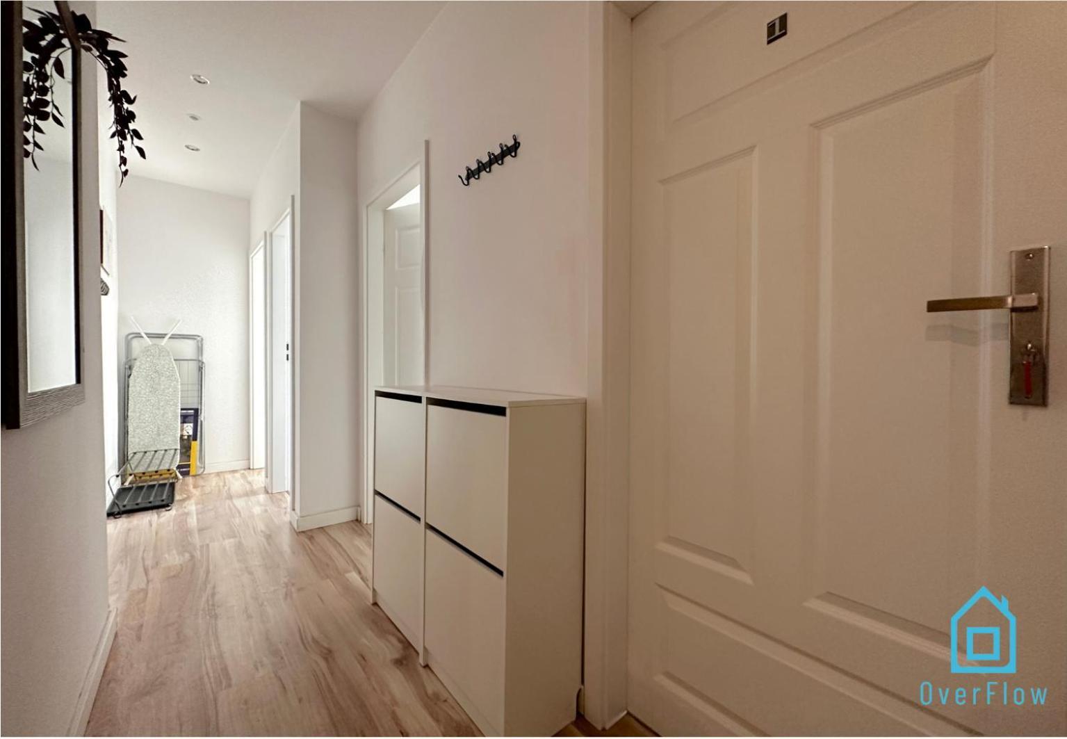 Privat overnatting August - Peaceful Retreat, 10 Minutes To Old Town & Seaside