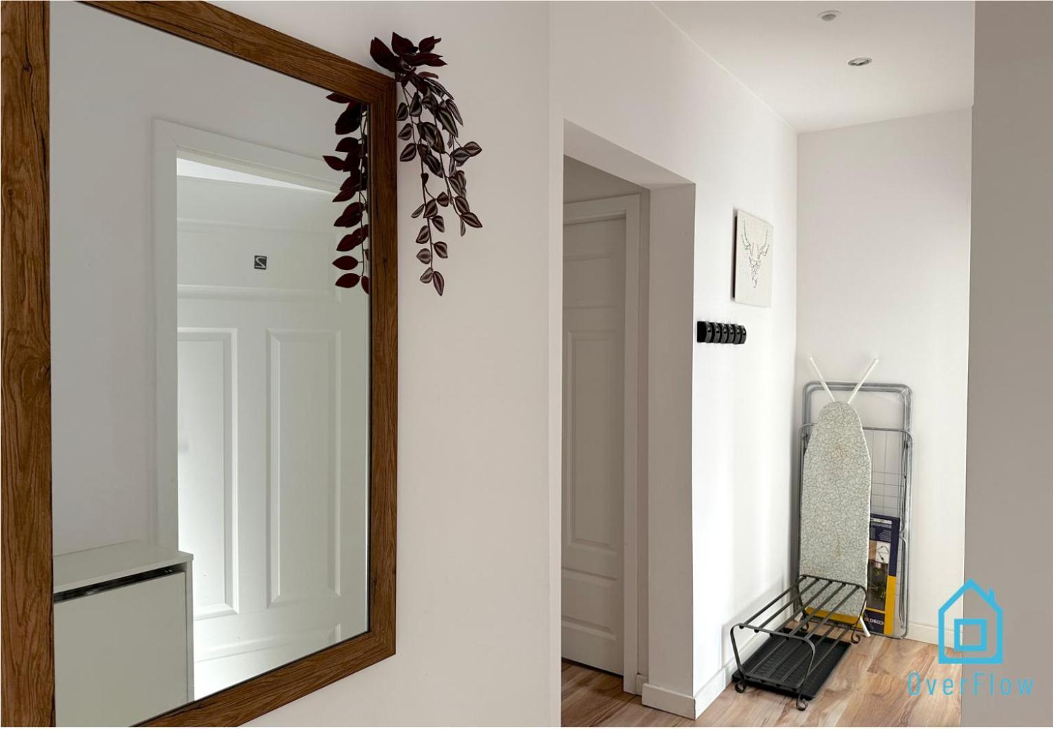 August - Peaceful Retreat, 10 Minutes To Old Town & Seaside Privat overnatting