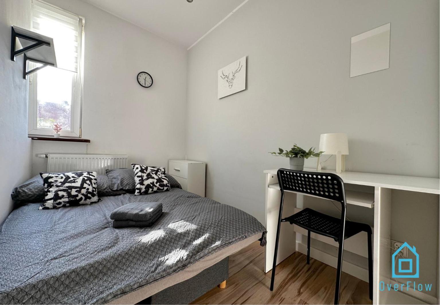 August - Peaceful Retreat, 10 Minutes To Old Town & Seaside * Gdańsk